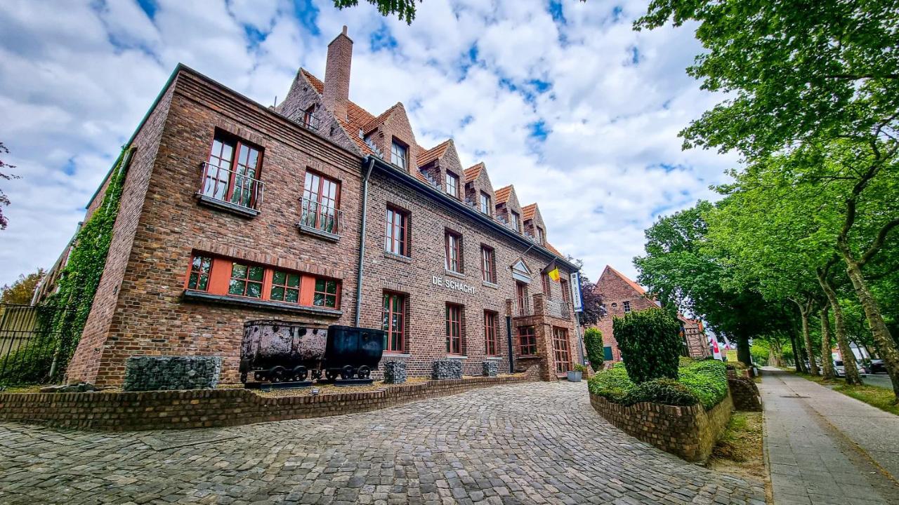 Hotel De Schacht Genk Esterno foto