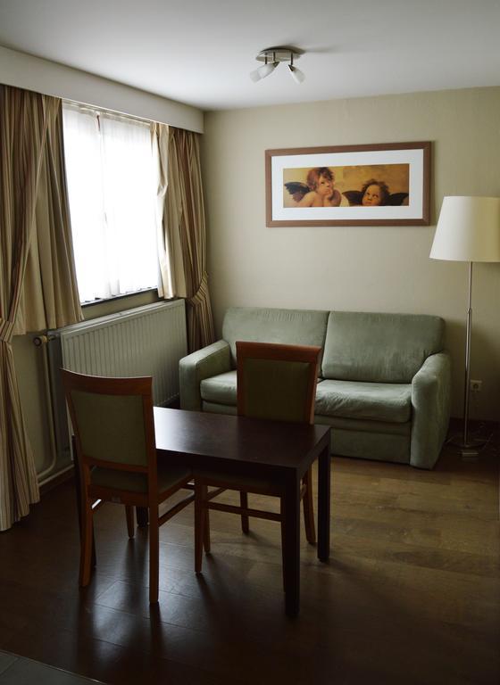 Hotel De Schacht Genk Esterno foto
